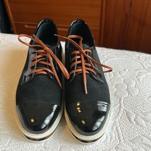 Italian Women’s Oxfords - Custom  Made by Girotti!  Size 6